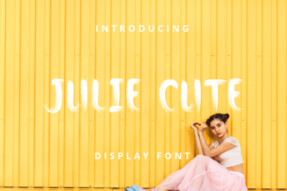 Julie Cute: A Playful Display Font That Builds Brand Charm